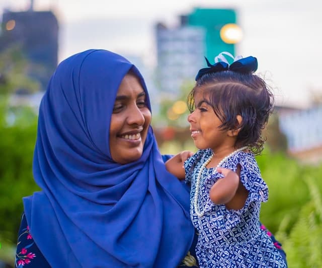 ފަޒޫ: ދަރިފުޅަށްޓަކައި ދައްކާ ހިތްވަރަށް ސާބަސް