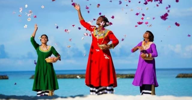 "ހެޕީ ވިމެންސްޑޭ" މިހެން ބުނުމަކުން ނުފުދޭ