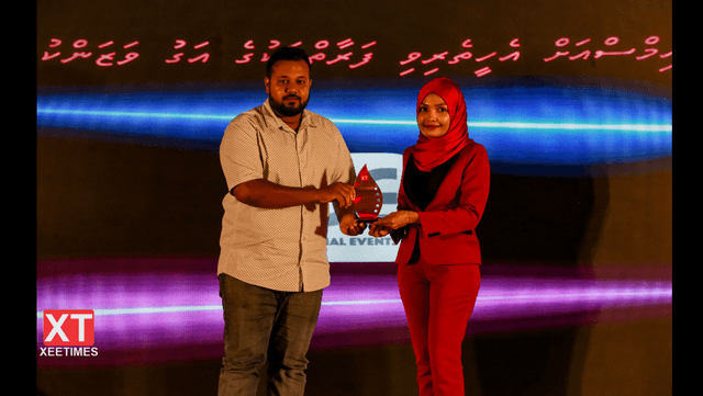ފޮޓޯ: ޒީޓައިމްސް އަށް އެހީތެރިވި ފަރާތްތަކުގެ އަގު ވަޒަންކުރުން