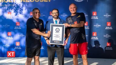 އެންމެ ގިނަ މީހުން އެއްވަގުތެއްގައި ސްނޯކްލިންގް ހެދުމުގެ ދުނިޔޭގެ ރެކޯޑް ބޭންކް އޮފް މޯލްޑިވްސްއިން ގާއިމްކޮށްފި