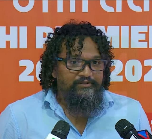 ކޯޗު ނިސްތާރު: ބޭނުންވަނީ ޒުވާން ސުކޮޑް ކުރިއަށް ގެންދަން