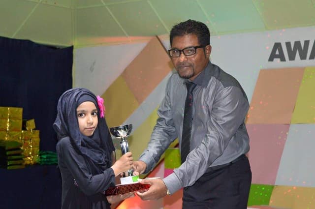 ޕްރިންސިޕަލް ޢަބުދުﷲ: ނ. އަތޮޅު މަދަރުސާގައި 11 އަދި 12 ފެއްޓެވުމުގެ އަޒުމުގައި