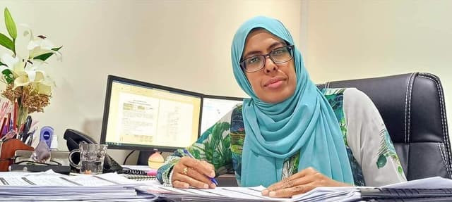 ފިޒާނާގެ ހަޔާތުގެ ސަފްހާތަކުގެ ތެރެއިން