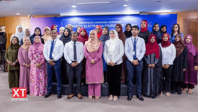 ފޮޓޯ: ސްޓެލްކޯއިން ހިންގި ބިގިނަރސް އިލެކްޓްރީޝަން ކޯސް ފޯރ ވިމެން ފުރިހަމަކުރި ބައިވެރިންނަށް ސެޓްފިކެޓް ދިނުން