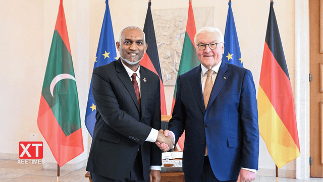 ފޮޓޯ: ރައީސުލްޖުމްހޫރިއްޔާ ޑޮކްޓަރ މުޙައްމަދު މުޢިއްޒަށް، ޖަރުމަނުވިލާތުގެ ރައީސް ރަސްމީގޮތުން މަރުޙަބާވިދާޅުވުން